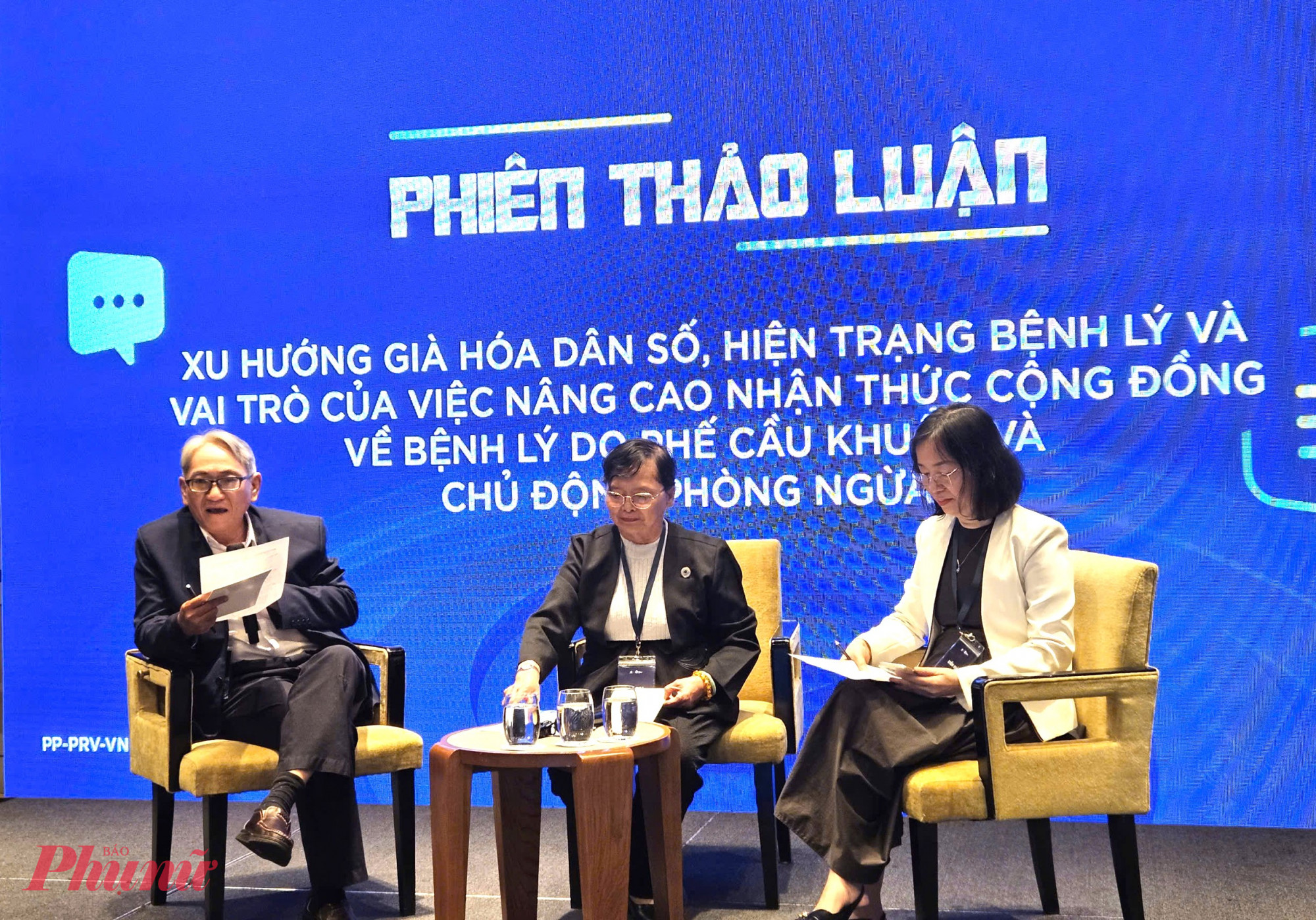 Các chuyên gia thảo luận về Tọa đàm xu hướng già hóa dân số hiện trạng bệnh lý, hiện trạng bệnh lý và vai trò của việc nâng cao nhạn thức cộng đồng về bệnh lý do phế cầu khuẩn  và chủ động phòng ngừa. 