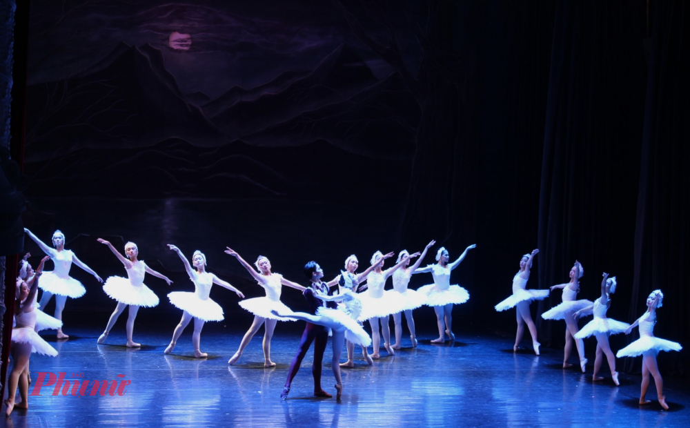 Hồ Thiên Nga được xem là sách giáo khoa của lĩnh vực ballet.