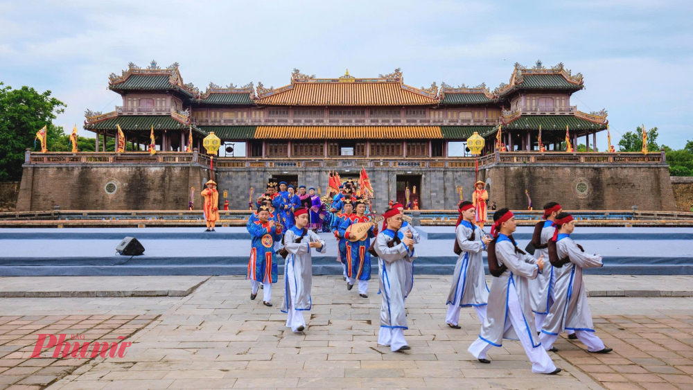 Tái hiện lễ truyền lô nhằm giáo dục, tiếp lửa cho nhiều thế hệ học sinh phát huy tinh thần hiếu học
