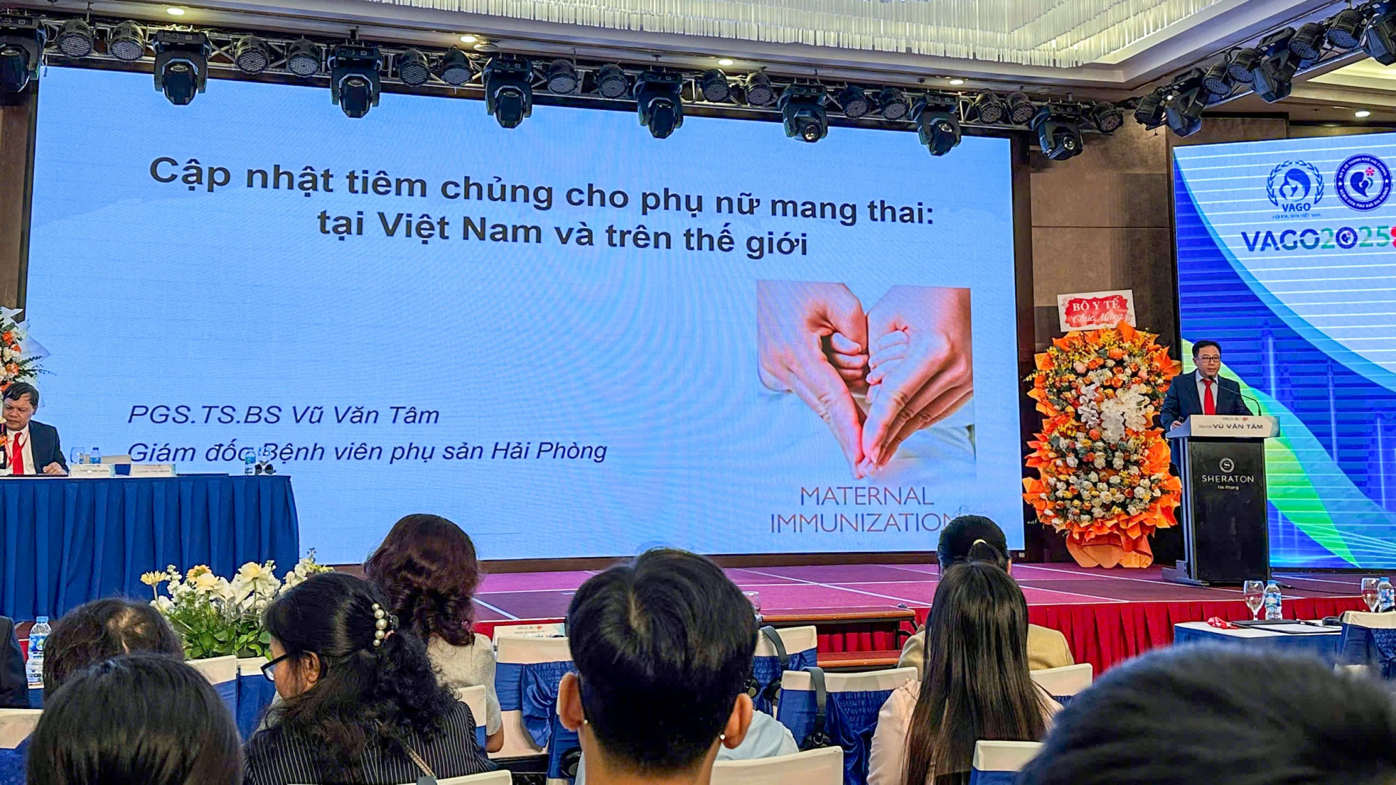 PGS.TS.BS. Vũ Văn Tâm - Phó Chủ tịch Hội Phụ sản Việt Nam, Giám đốc Bệnh viện Phụ sản Hải Phòng - phát biểu tại hội nghị - Ảnh: Pfizer