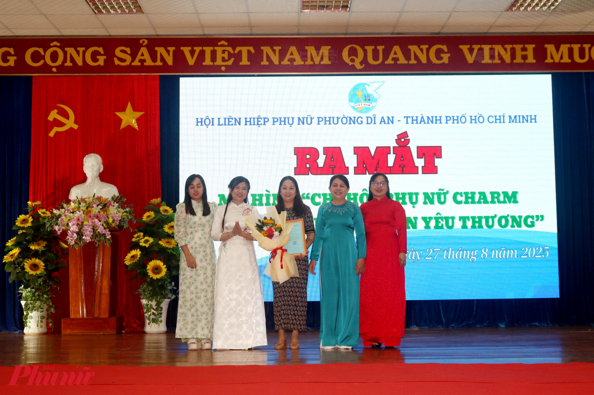 Ra mắt mô hình ““Chi hội Phụ nữ Charm đồng hành cùng bếp ăn yêu thương” - Ảnh: Mẫn Nhi