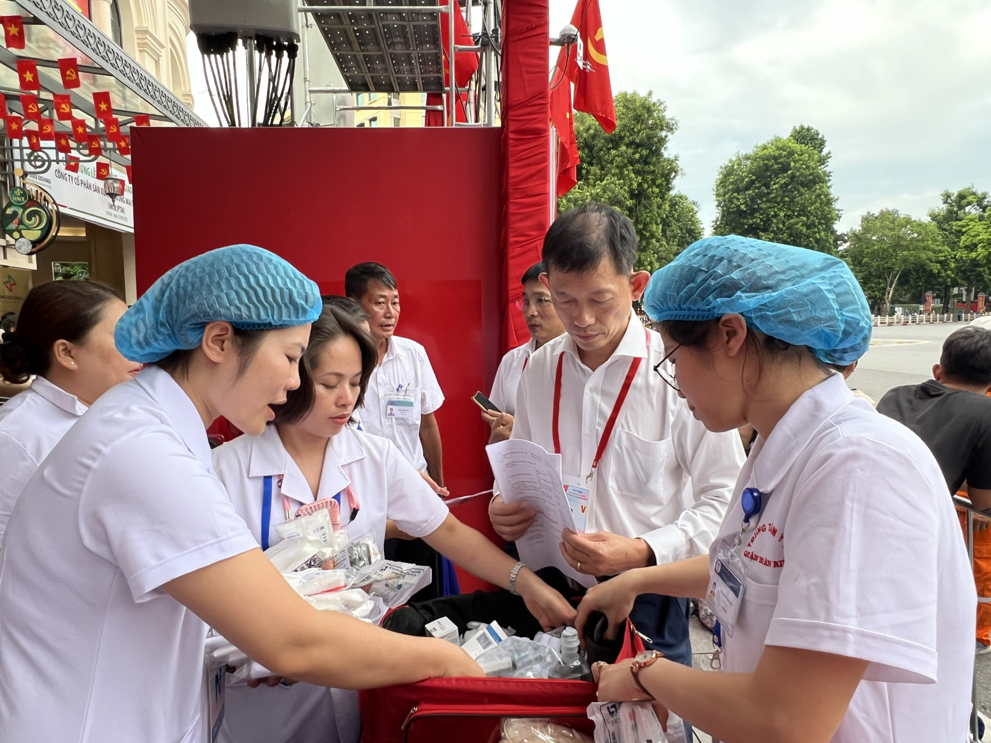 Tổ y tế