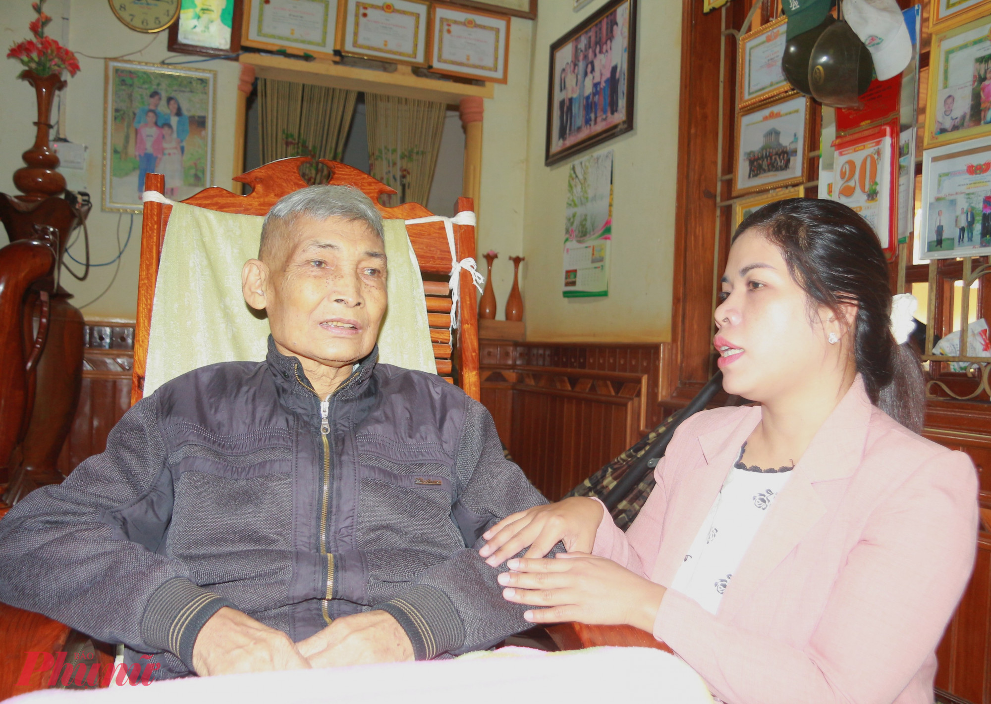  Già làng Y Nuốt Niê nhắn nhủ con cháu luôn ghi nhớ công lao của cha anh đã hy sinh vì độc lập dân tộc.