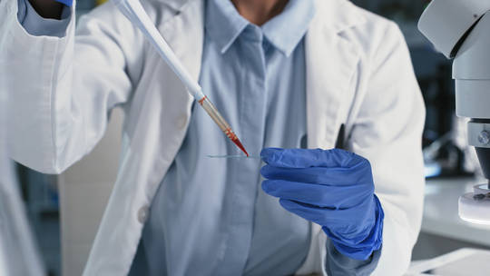 Nga cho biết vắc xin HIV sẽ ra mắt trong thời gian tới