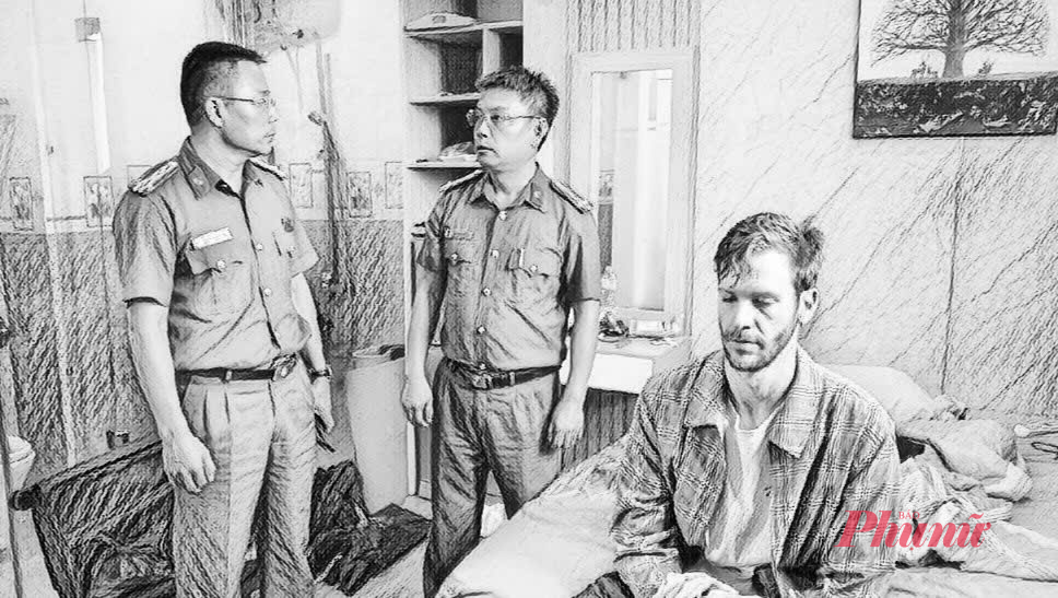 Nghi phạm Dale James bị Công an Đà Nẵng bắt ngay tại phòng trọ sau 15 giờ truy vết_Ảnh: Công an Đà Nẵng.