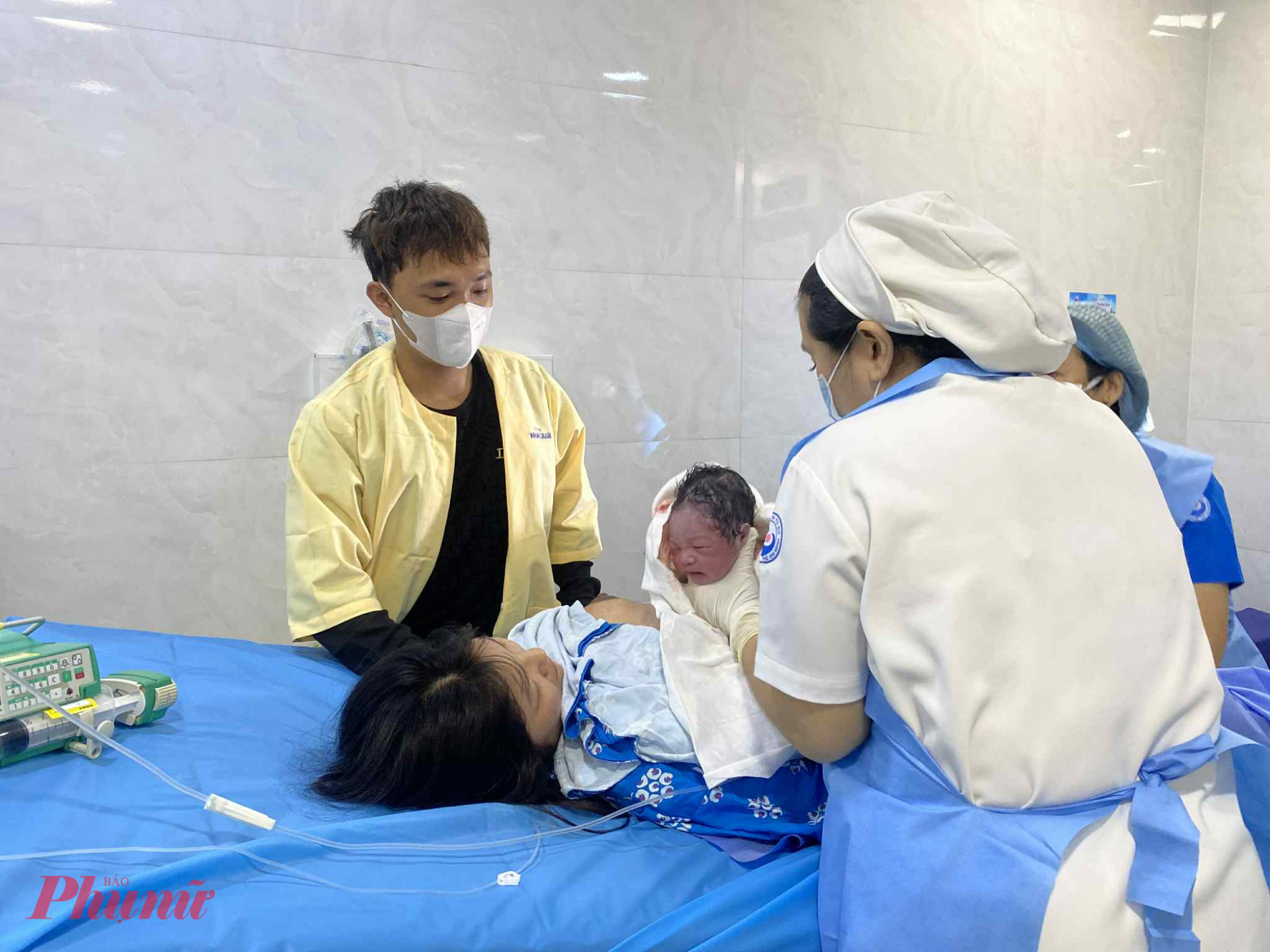 Dự kiến, phụ nữ sinh đủ 2 con trước 35 tuổi ở TPHCM sẽ được hỗ trợ từ 3 lên 5 triệu đồng - Ảnh: Thanh Tâm