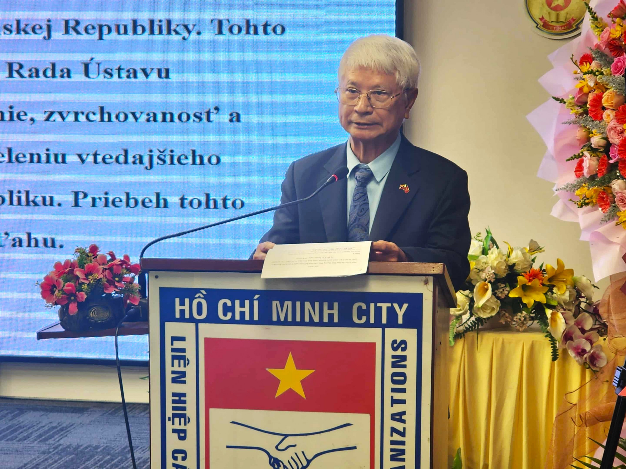 Ông Bùi Quang Hải - Chủ tịch Hội Hữu nghị Việt Nam - Slovakia TPHCM phát biểu tại buổi họp mặt