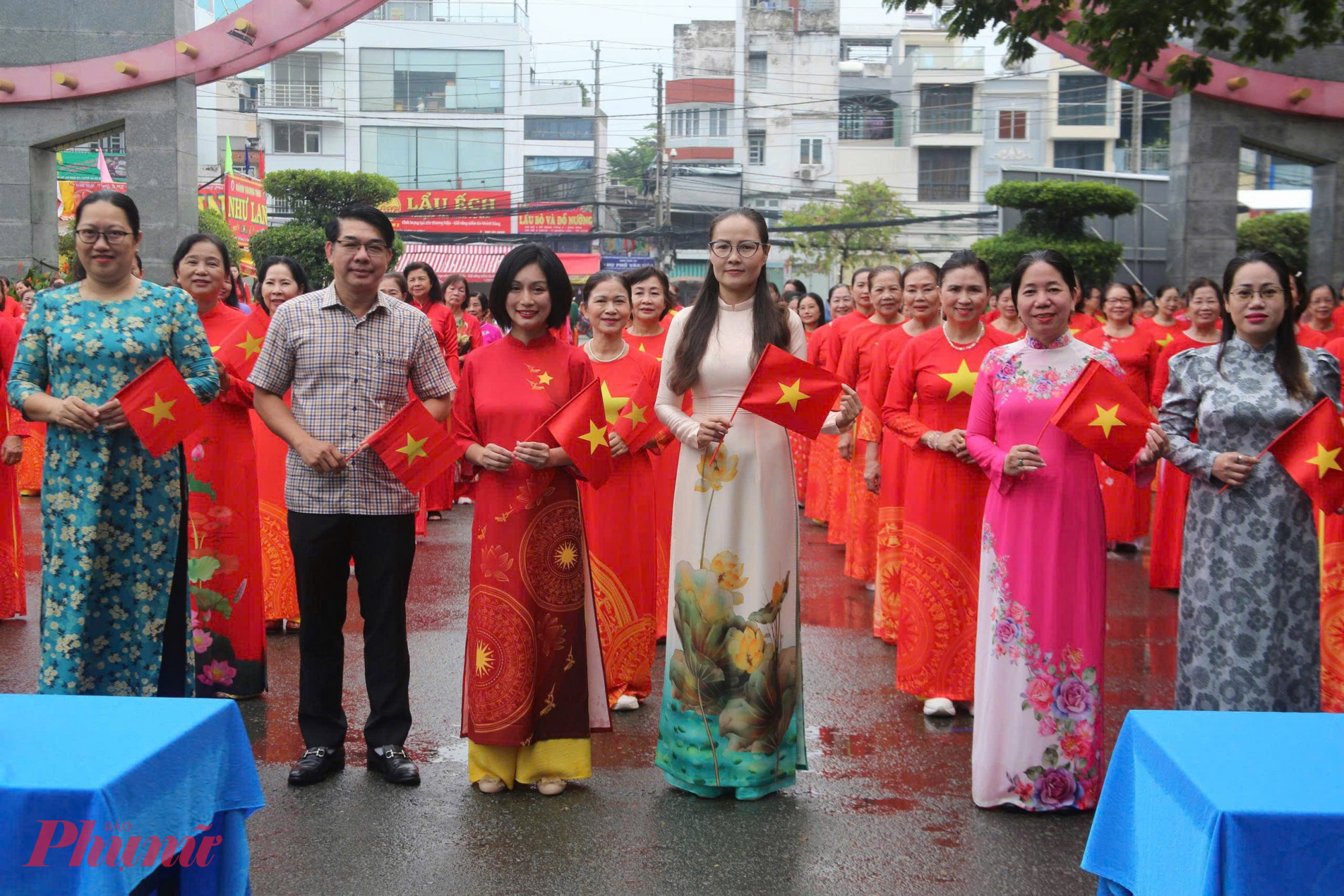 Nhiều lãnh đạo TP, địa phương cùng tham dự