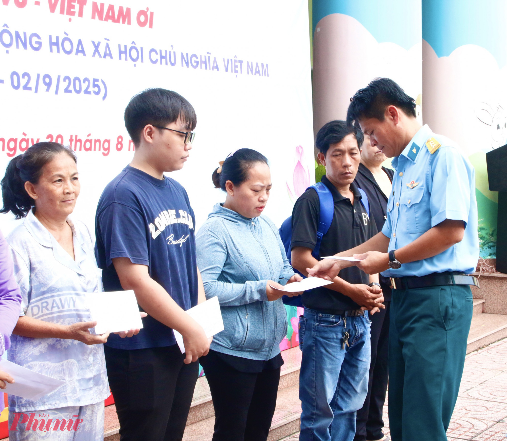 Ngày hội nhận được sự đồng hành của các đơn vị quân đội, doanh nghiệp và các nhà hảo tâm