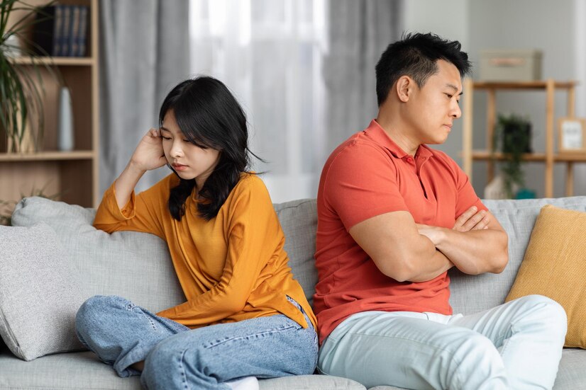 Em gái bức xúc khi họ hàng nhà chồng ra chơi lễ mà không báo trước. (hình minh hoạ)
