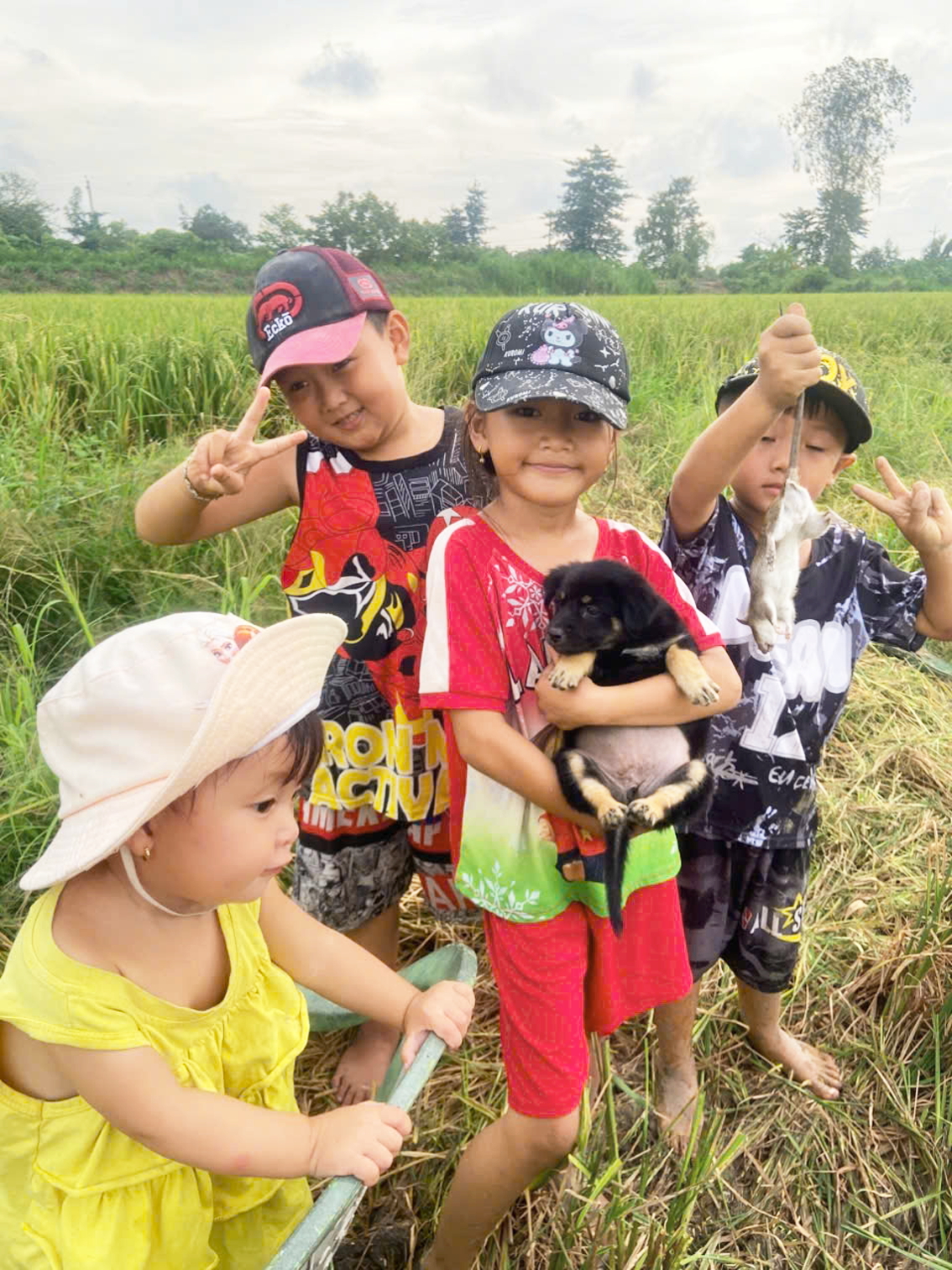 Những ngày hè với nhiều trò vui ở quê sẽ mãi là kỷ niệm đáng nhớ của tuổi thơ - ẢNH: T.D.