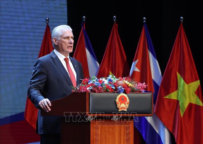 Tình đoàn kết Việt Nam - Cuba thấm sâu trong tim người Việt Bí thư thứ Nhất Ban Chấp hành Trung ương Đảng Cộng sản Cuba, Chủ tịch nước Cộng hòa Cuba Miguel Díaz-Canel Bermúdez phát biểu. Ảnh: Lâm Khánh - TTXVN
