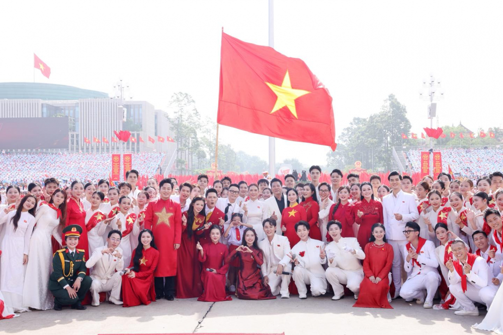 Kỉ niệm đáng tự hào trong năm 2025 và cả sự nghiệp của Hoà Minzy khi được tham gia biểu diễn tại Quảng trường Ba Đình lịch sử mừng kỷ niệm 80 năm Quốc khánh  