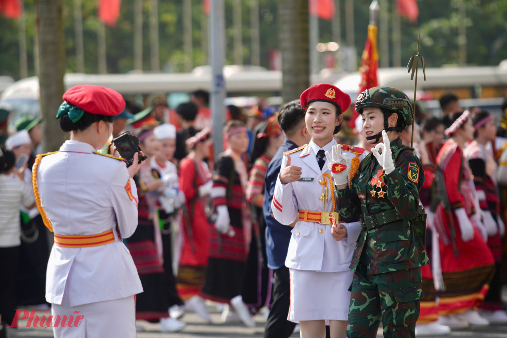 Những nữ 