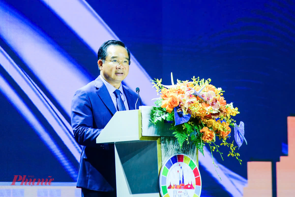 Chủ tịch UBND TPHCM Nguyễn Văn Được phát biểu khai mạc