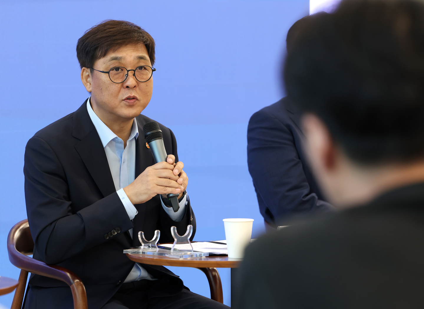 Bộ trưởng Bộ Văn hóa, Thể thao và Du lịch Chae Hwi-young phát biểu với báo chí tại Seoul vào ngày 4 tháng 9. [BỘ VĂN HÓA, THỂ THAO VÀ DU LỊCH]