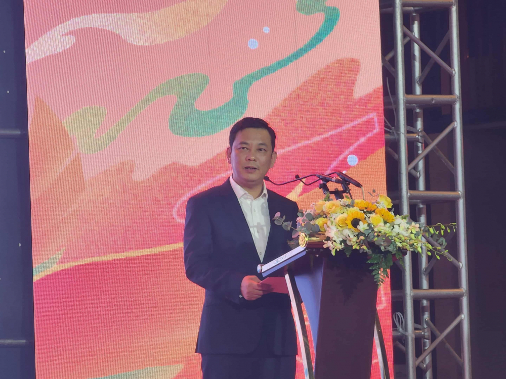 , Phó Chủ tịch Liên hiệp các tổ chức hữu nghị Việt Nam, ông Đồng Huy Cương phát biểu tại sự kiện