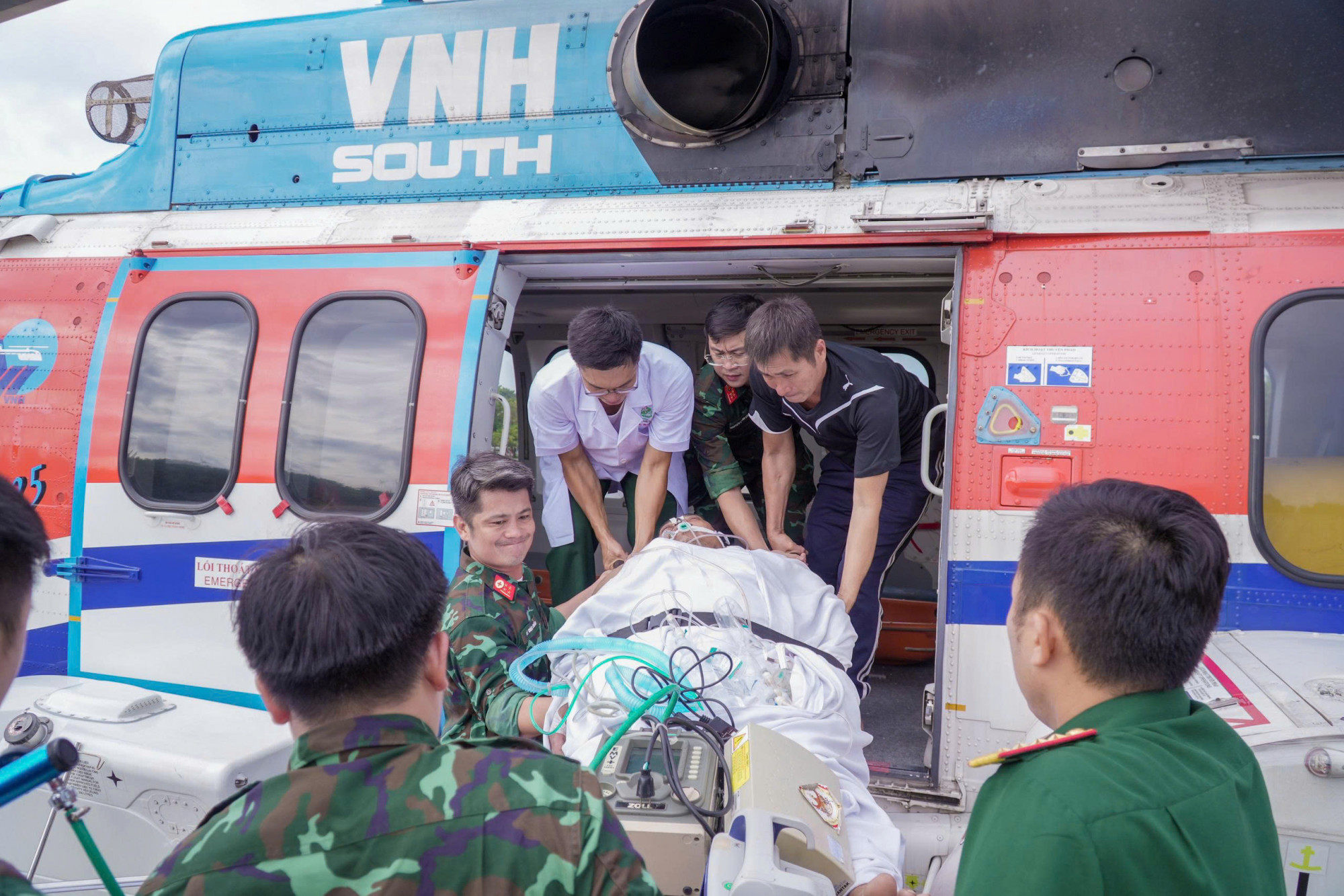 Ngay sau khi đến Bệnh viện Quân y 175, anh Q. được chuyển đến khoa cấp cứu điều trị tích cực, ảnh BVCC