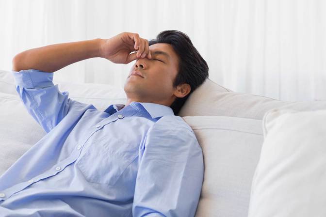 Tôi biết chồng khó xử nhưng tôi sợ tính 