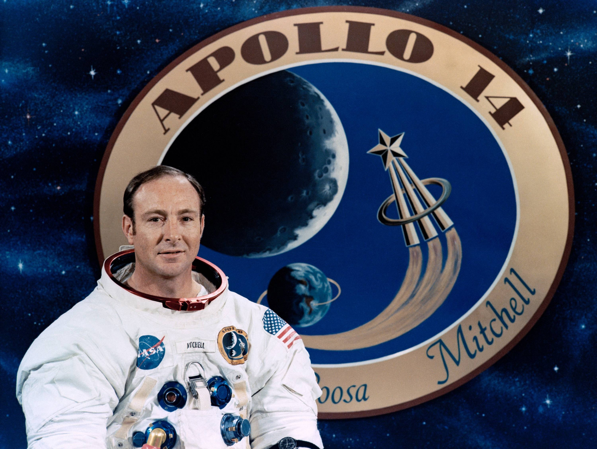 Edgar Mitchell – Phi hành gia đã thấy người ngoài hành tinh sau khi lên mặt trăng? Edgar Mitchell là phi hành gia thứ 6 đặt chân lên Mặt trăng