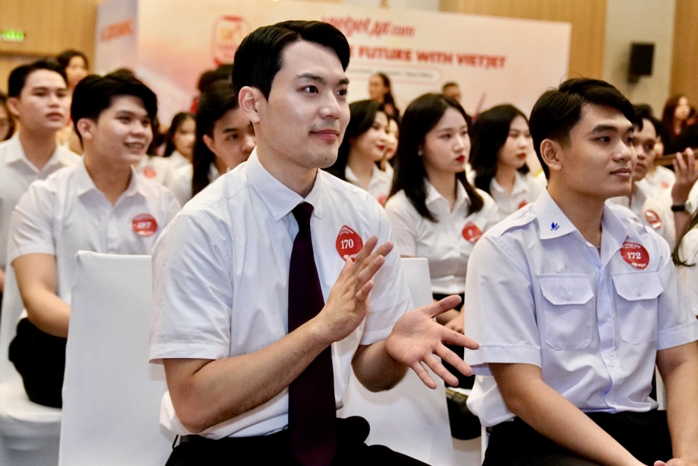 Các ứng viên đến từ khắp thế giới với tình yêu và ước mơ chinh phục bầu trời đã cùng gặp nhau tại Sky Career Day 2025 - Ảnh: Vietjet