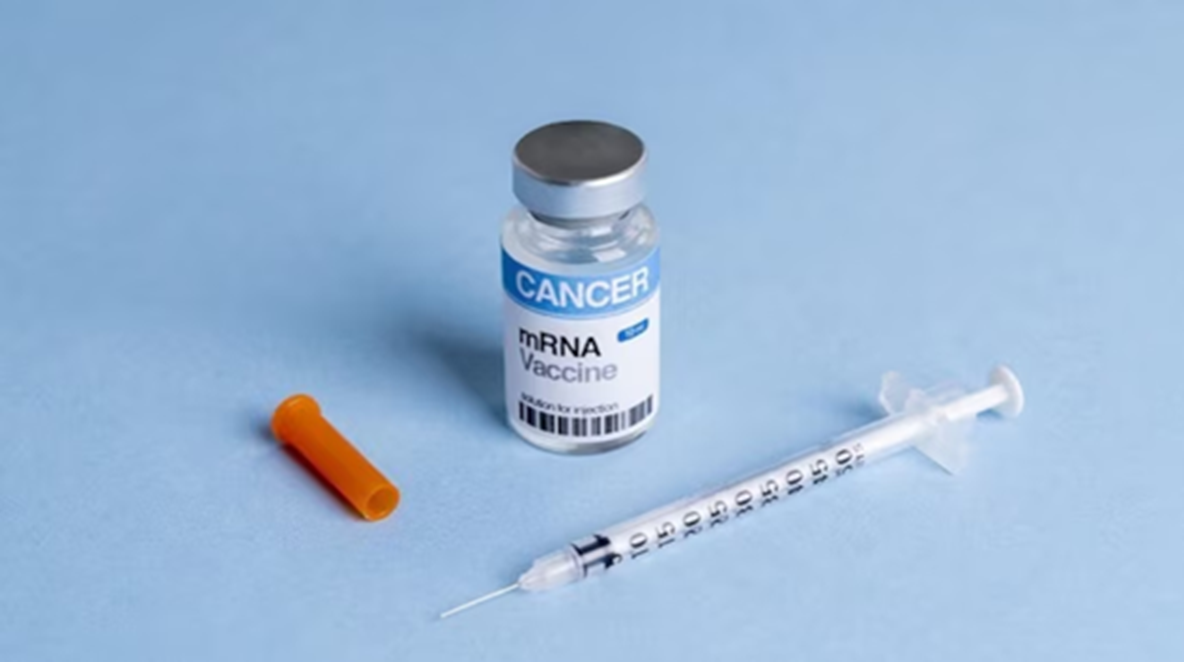 Vắc-xin mRNA “hướng dẫn” các tế bào của cơ thể sản xuất protein cần thiết để kích hoạt phản ứng miễn dịch chống lại tế bào ung thư — Ảnh: India Today 