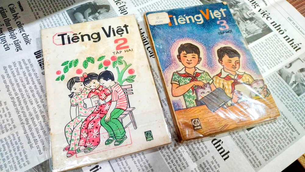 Những quyển sách  giáo khoa tiểu học ngày xưa  - Ảnh do tác giả cung cấp