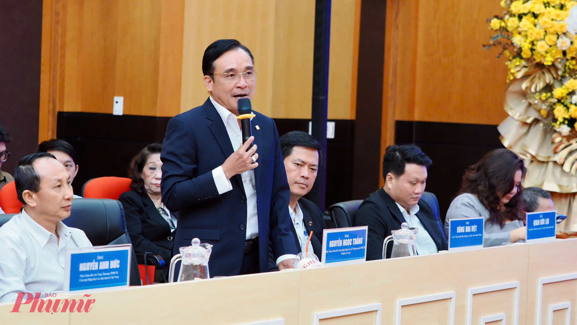 Ông Nguyễn Ngọc Thắng - Phó tổng giám đốc Saigon Co.op chia sẻ cách nhà bán lẻ này tạo dựng vị thế cho hàng Việt tại hội thảo “Tăng trưởng thị phần - Định vị thương hiệu Việt trên không gian số” 