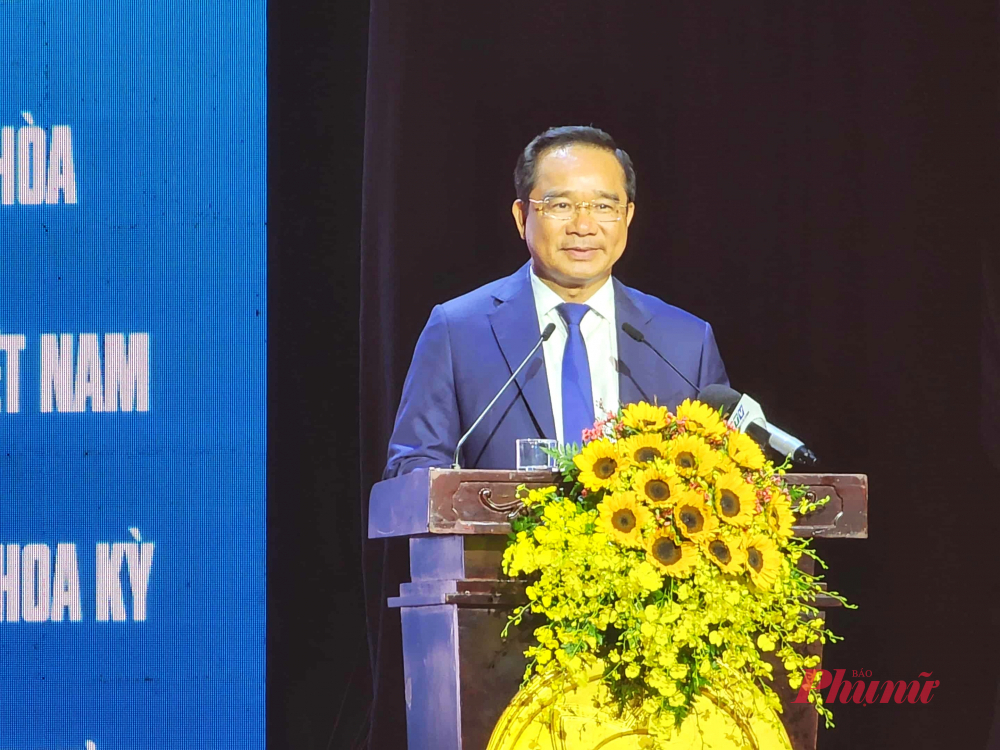 Ông Nguyễn Văn Được - Chủ tịch Ủy ban nhân dân TPHCM phát biểu tại buổi lễ
