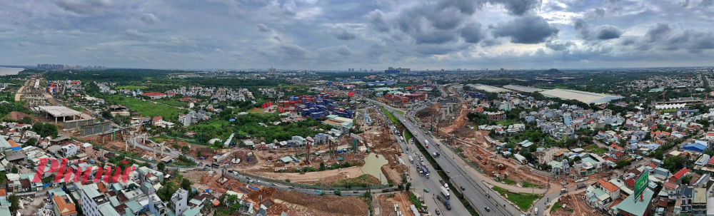Ban Giao thông TPHCM cho biết, sản lượng thực hiện đến hết tháng 8/2025 của dự án đường Vành đai 3 TPHCM đạt khoảng 9.070/16.578 tỉ đồng, tương đương 54,7% giá trị xây lắp. Sản lượng này đáp ứng yêu cầu và thậm chí vượt nhẹ so với kế hoạch (9.068 tỉ đồng).