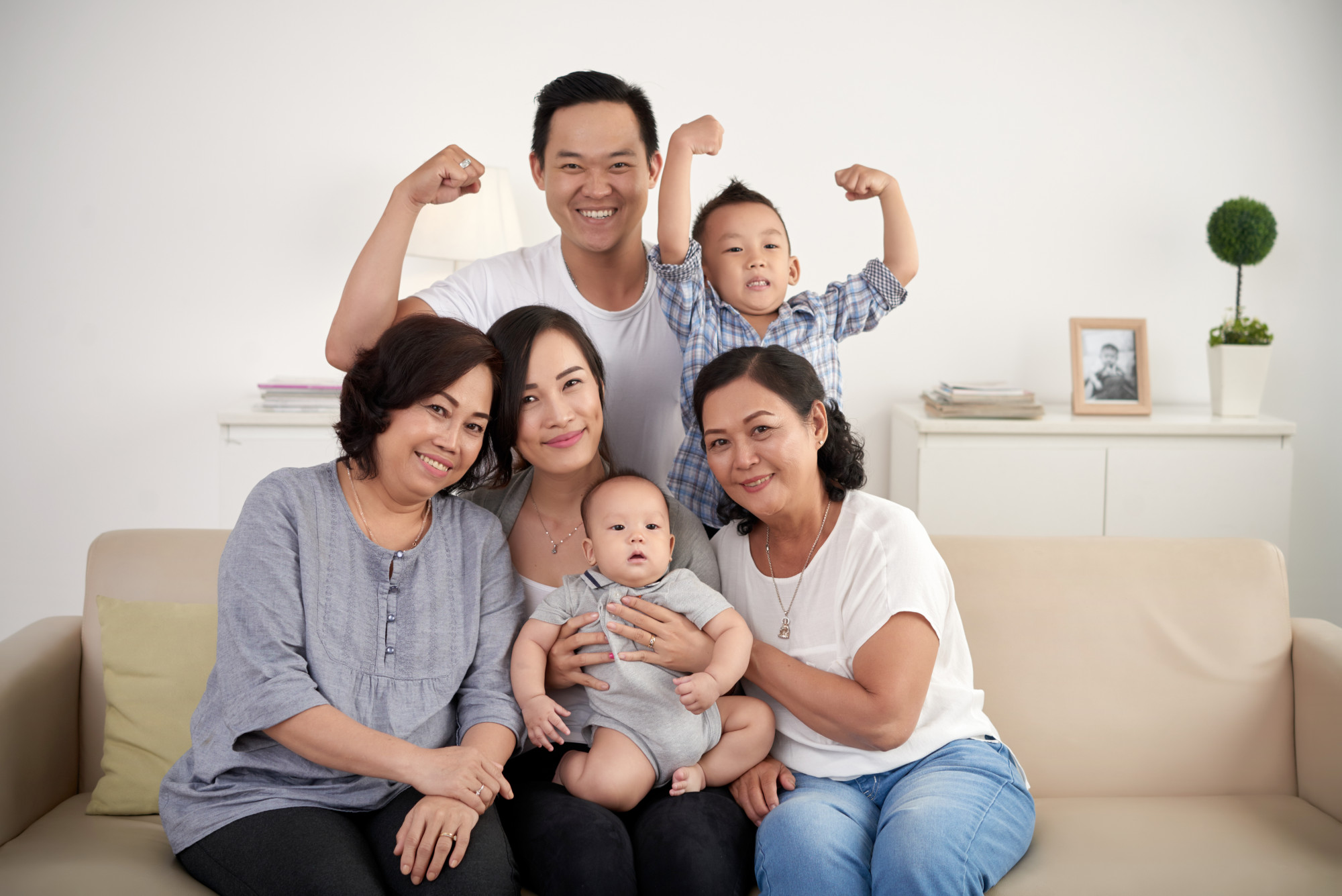 Chúng tôi chỉ mong gia đình thuận hòa, không phân biệt con dâu, con rể... (ảnh minh họa)