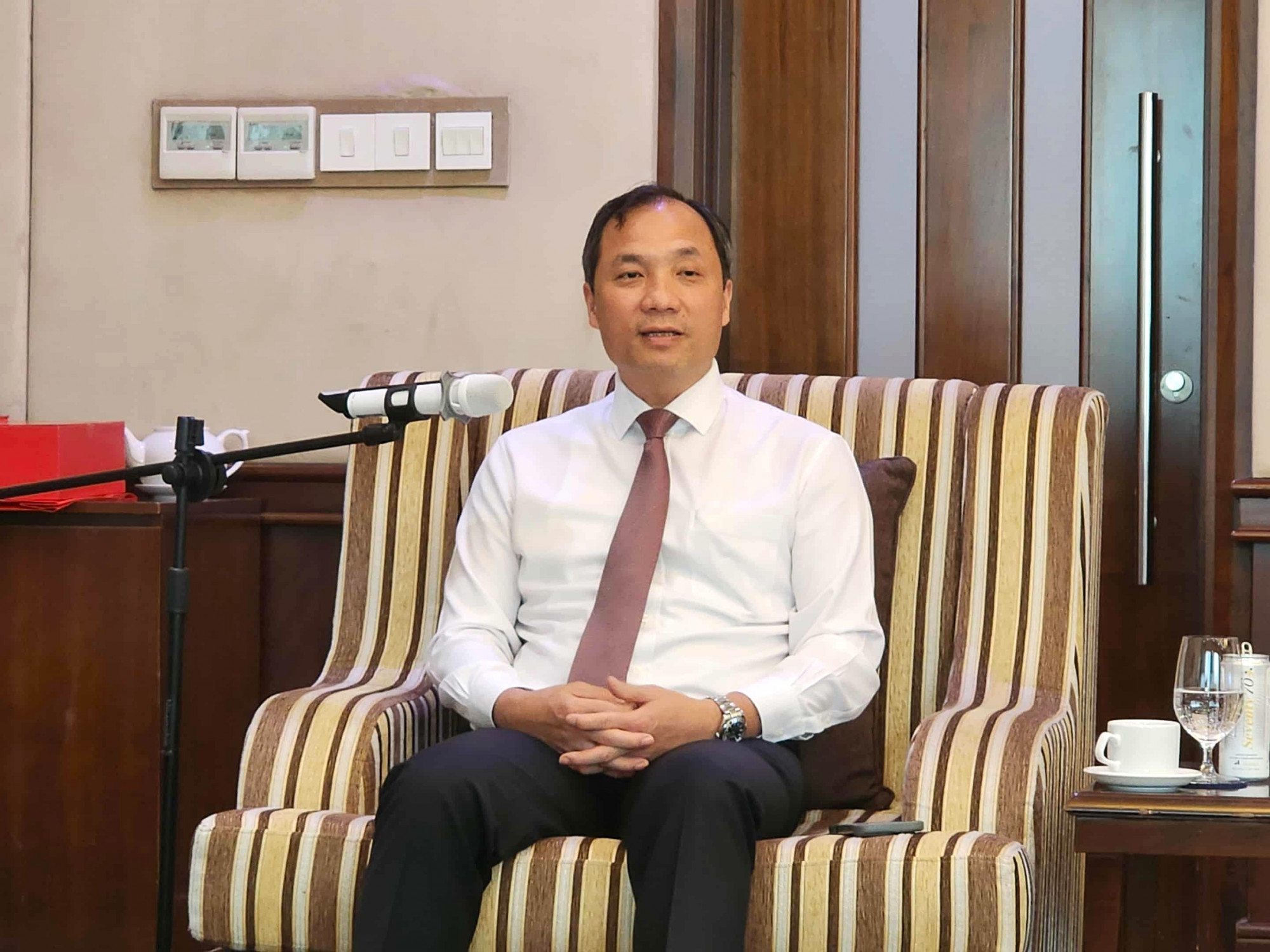Ông Hoàng Trung Dũng - Ủy viên Ban Chấp hành Trung ương Đảng, Tổng Biên tập Tạp chí Cộng sản - phát biểu tại sự kiện