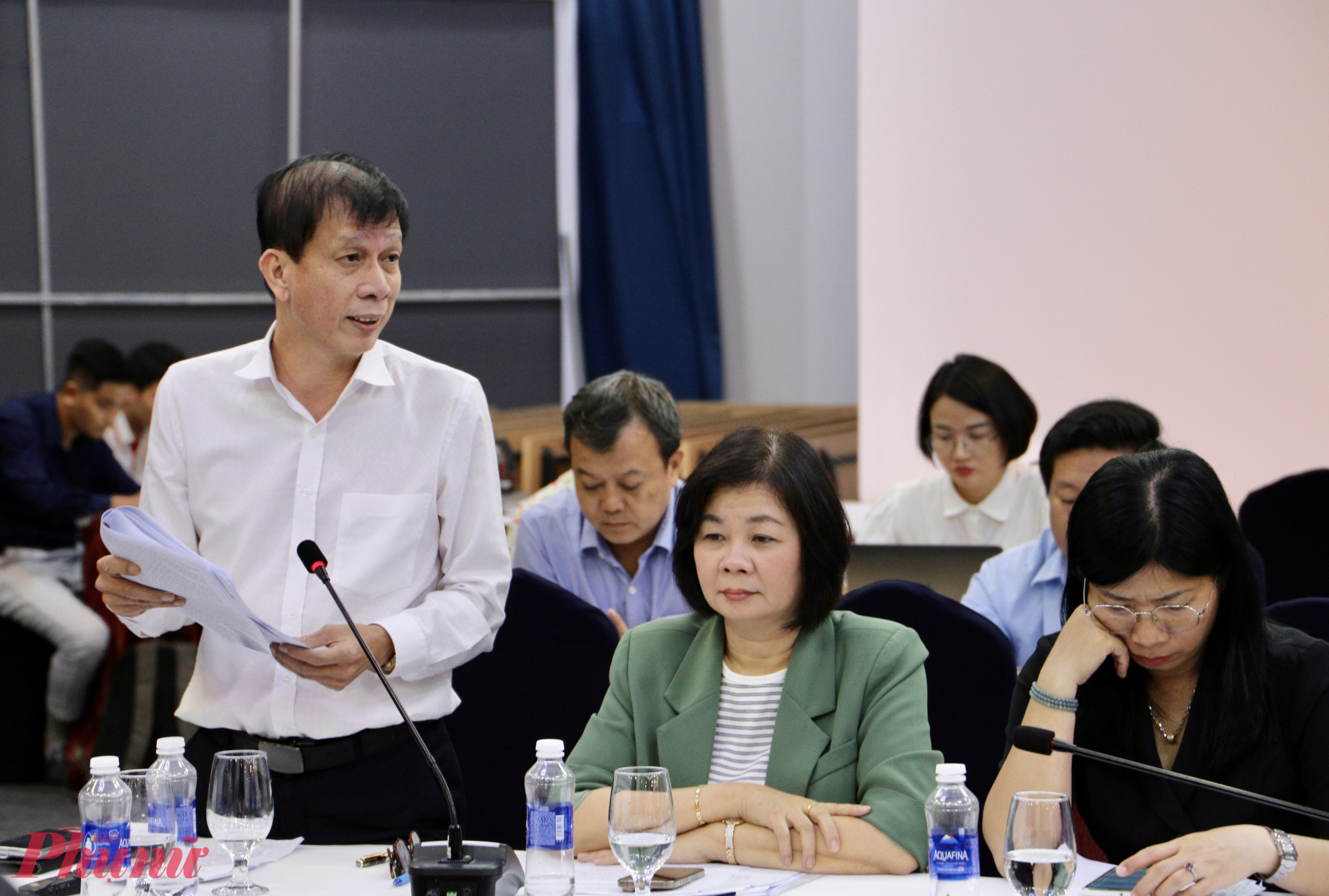 Ông Nguyễn Khắc Văn - Quyền Tổng biên tập báo Sài Gòn Giải phóng nêu ý kiến - Ảnh: Thanh Tâm