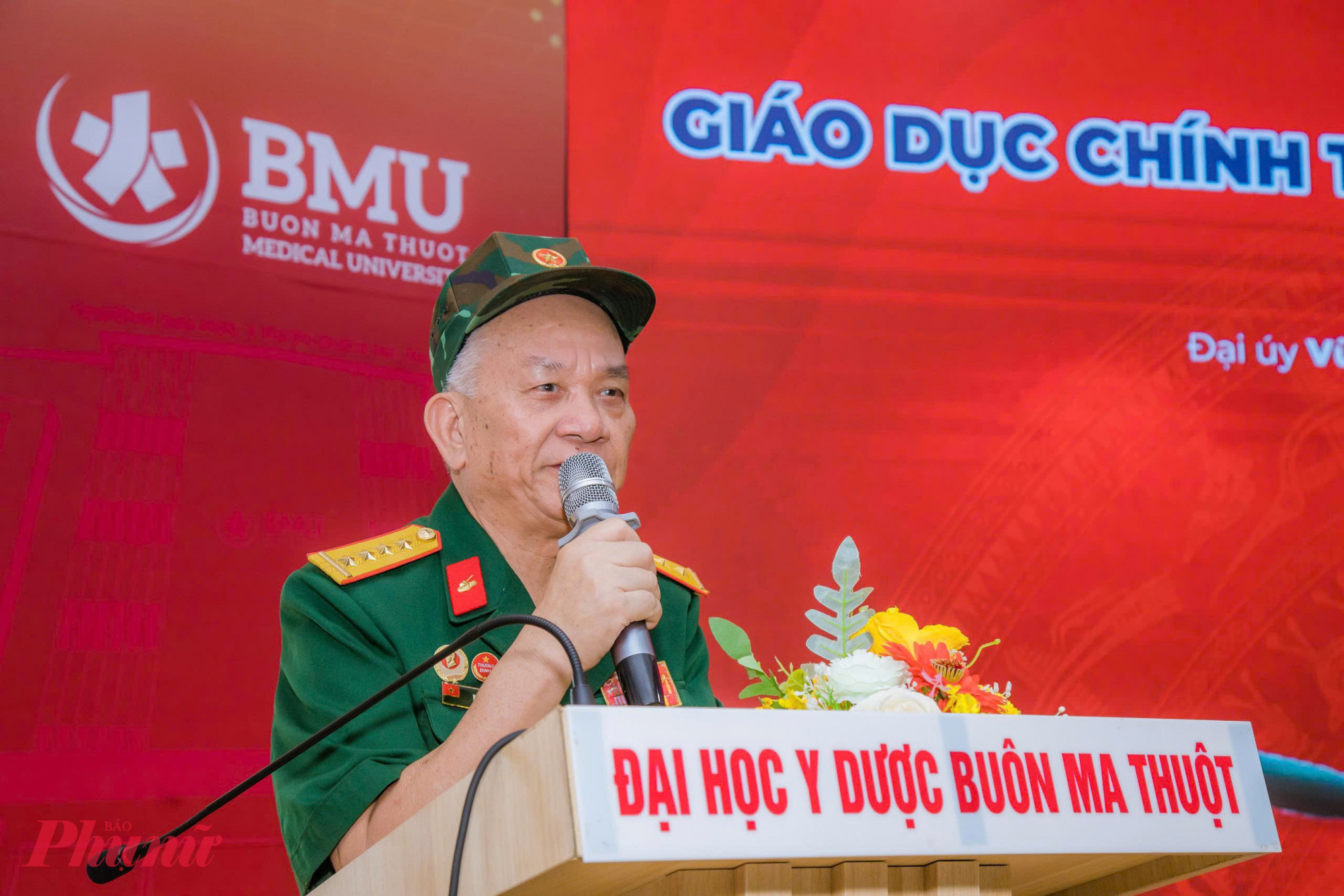 Cựu chiến binh Vũ Đăng Toàn kể lại giây phút xe tăng 390 húc đổ cánh cổng chính Dinh Độc Lập