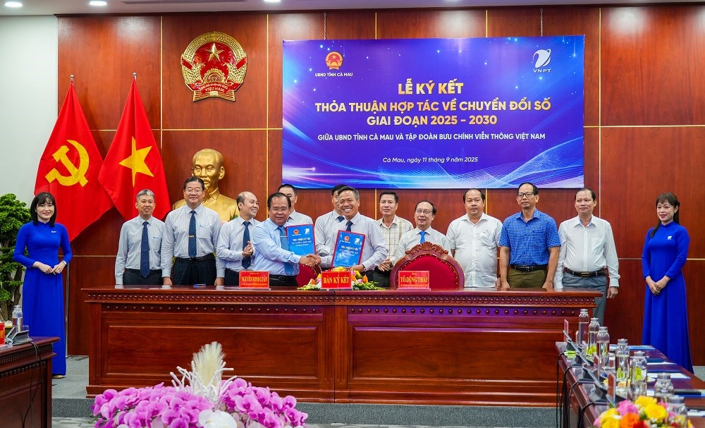 Cà Mau và Tập đoàn VNPT ký kết hợp tác chuyển đổi số giai đoạn 2025 - 2030