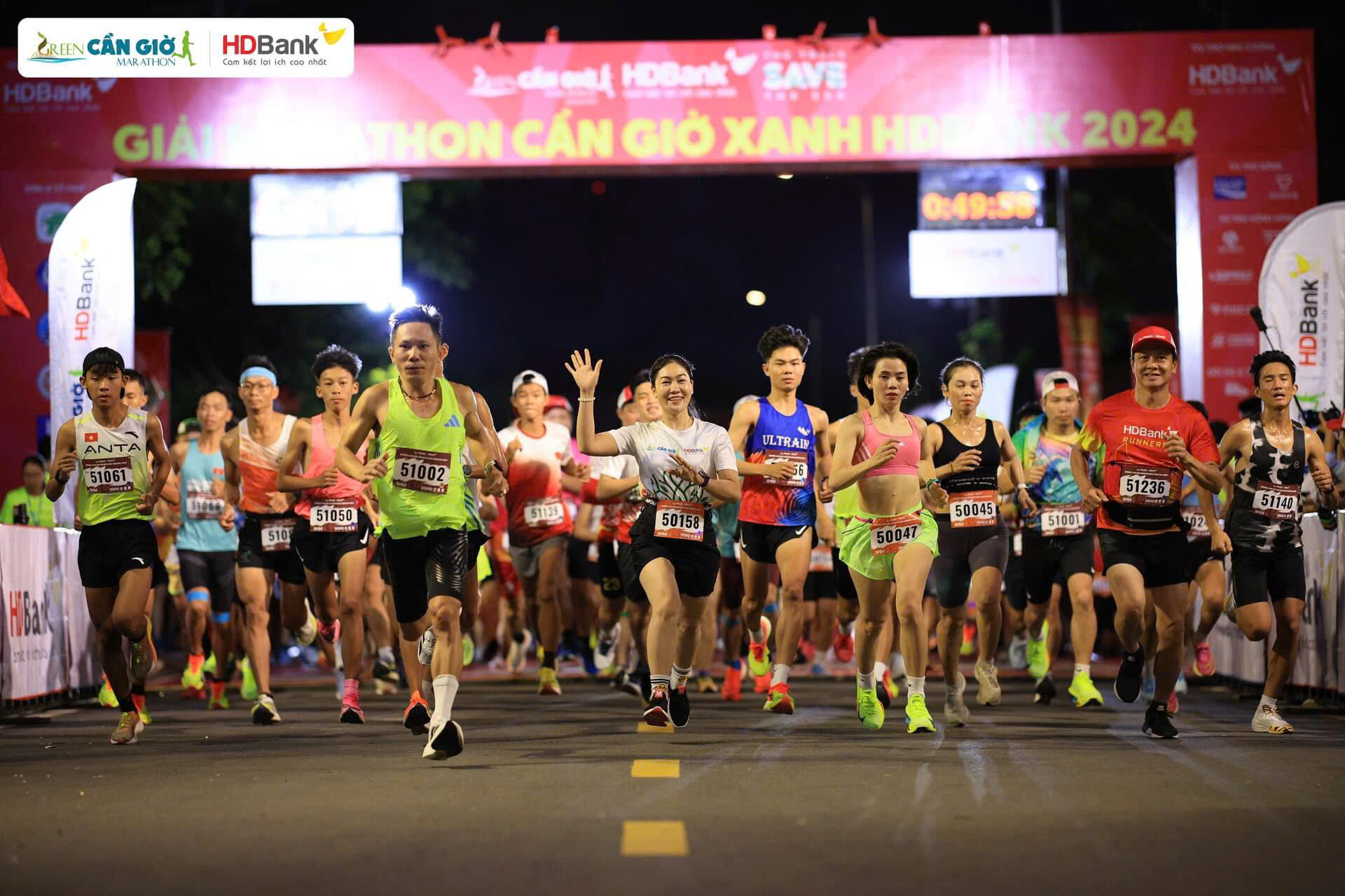 Đường đua xanh là nơi hội tụ quen thuộc của hơn 3.000 runners trong nước và quốc tế nhiều năm qua - Ảnh: HDBank