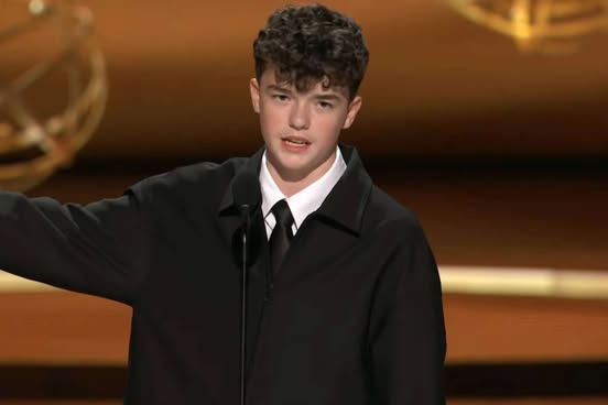 Owen Cooper tại lễ trao giải Emmy 2025. Ảnh: CBS
