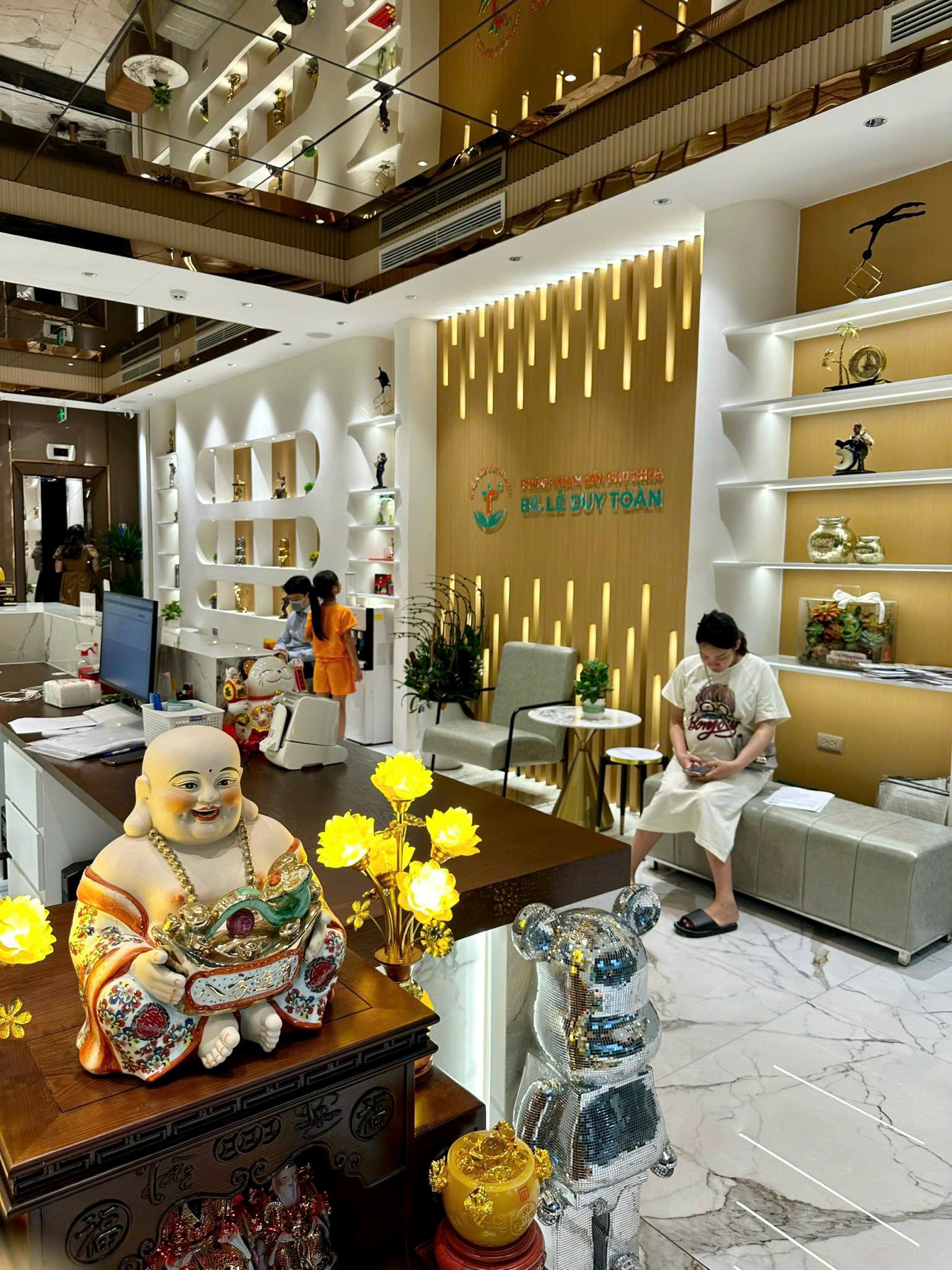 Không gian khám bệnh tại phòng khám được thiết kế đảm bảo riêng tư và thoải mái cho khách hàng - Ảnh: Phòng khám SPK BS Lê Duy Toàn