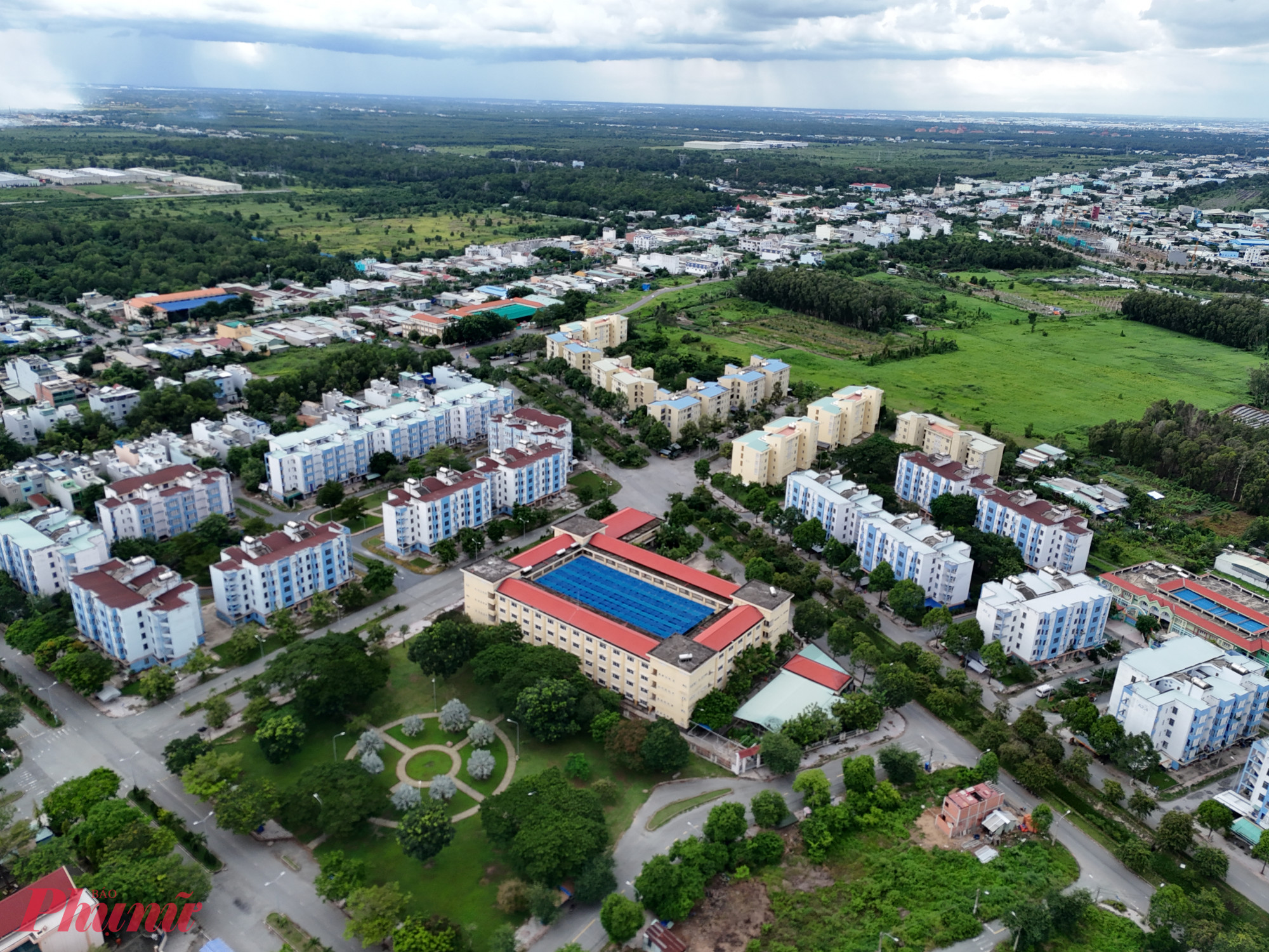 uất giảm mức nộp tiền sử dụng đất khi bán lại nhà ở xã hội riêng lẻ sau 5 năm, từ 50% xuống 20%.