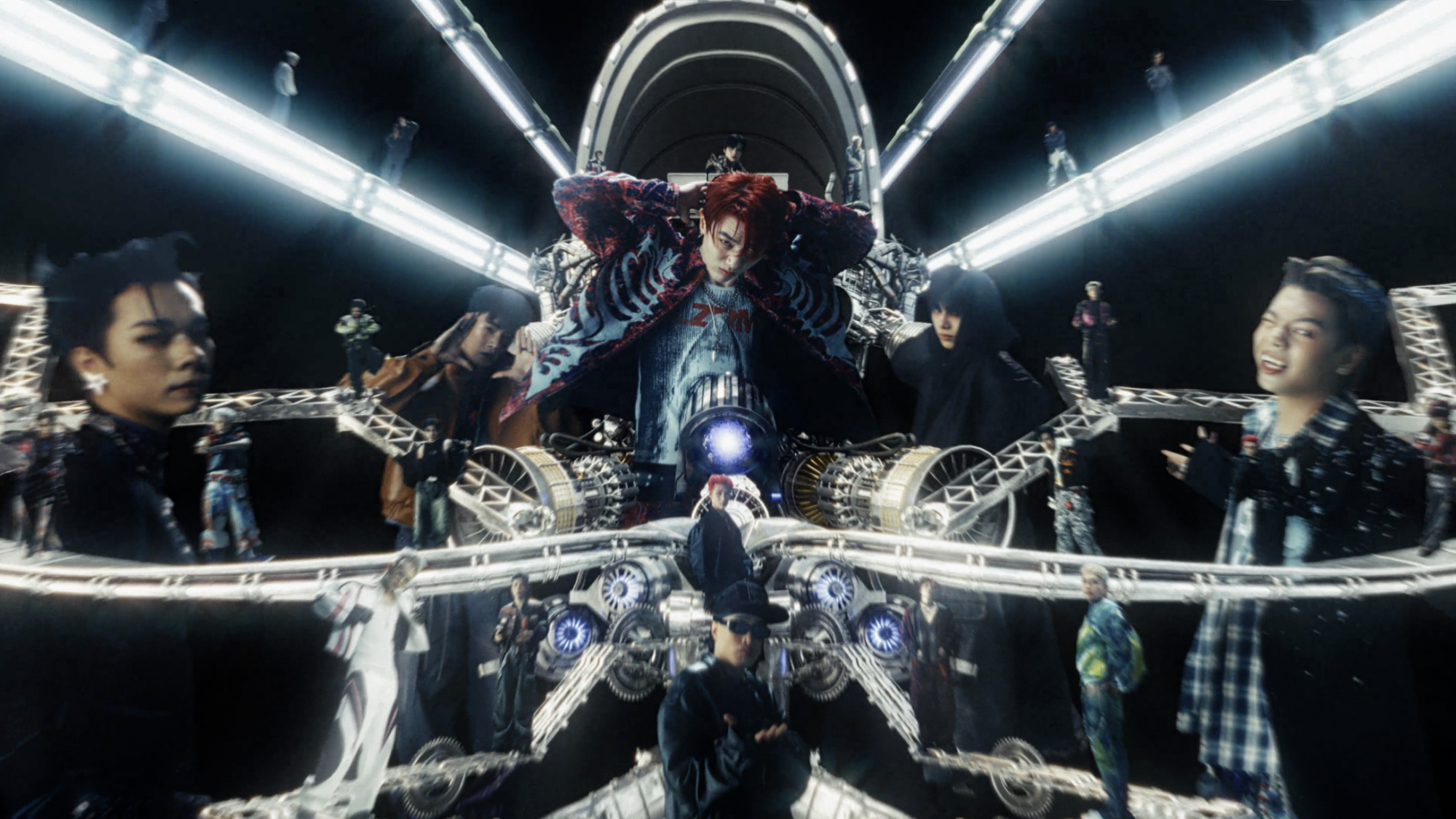 Hình ảnh trong MV lấy cảm hứng từ vũ trụ ở tương lai