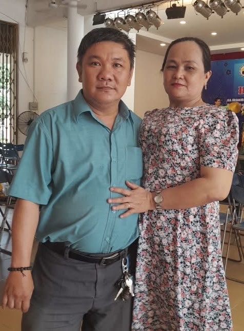 Nhạc sĩ Minh Quân bên người bạn đời tri âm tri kỷ - tài tử ca Kim Nga - Ảnh do gia đình nhạc sĩ cung cấp
