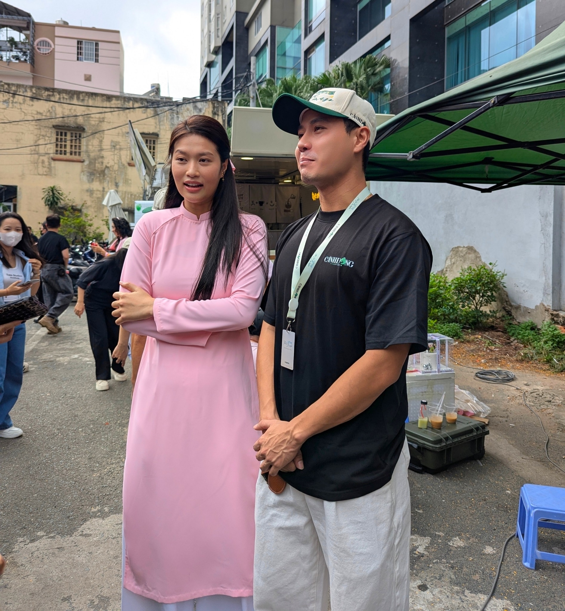 Hoa hậu Đoàn Thiên Ân đóng phim cùng Thanh Sơn (Ảnh: FP Khen Phim)