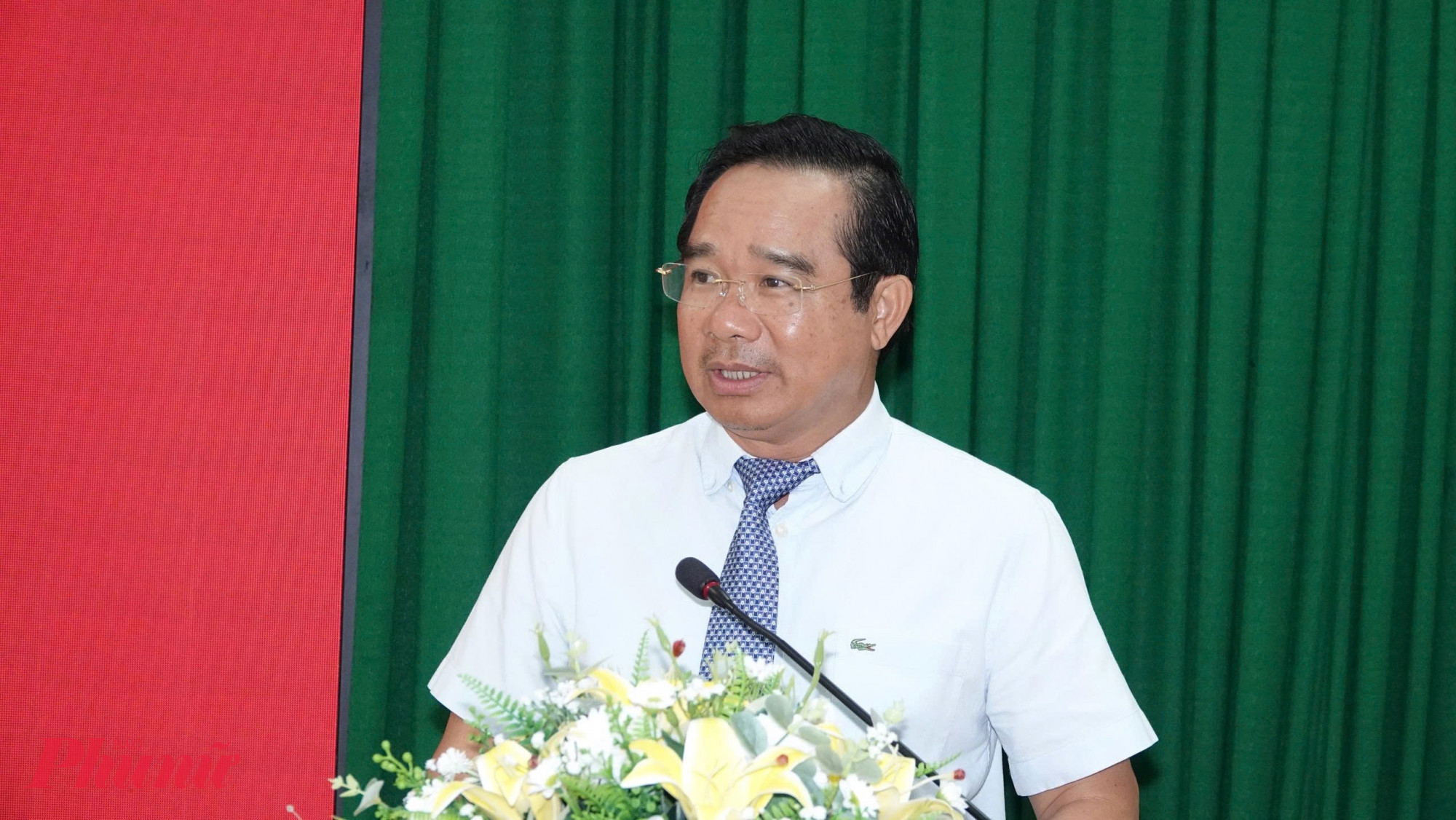  Ông Nguyễn Văn Được - Bí thư Đảng ủy, Chủ tịch UBND TPHCM phát biểu chúc mừng 2 nhân sự tại buổi lễ  - Ảnh: Thanh Tâm