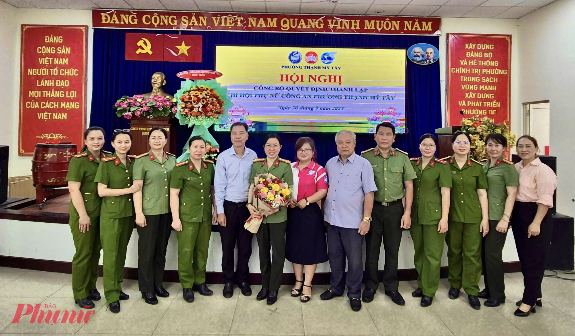 Chi hội Phụ nữ Công an phường 