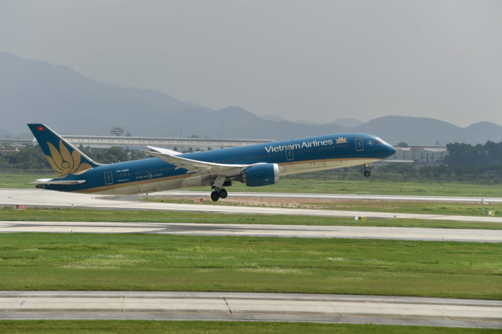 Nhiều chuyến bay của Vietnam Airlines sẽ bị hủy từ ngày mai 28/9. Ảnh: Quốc Thái