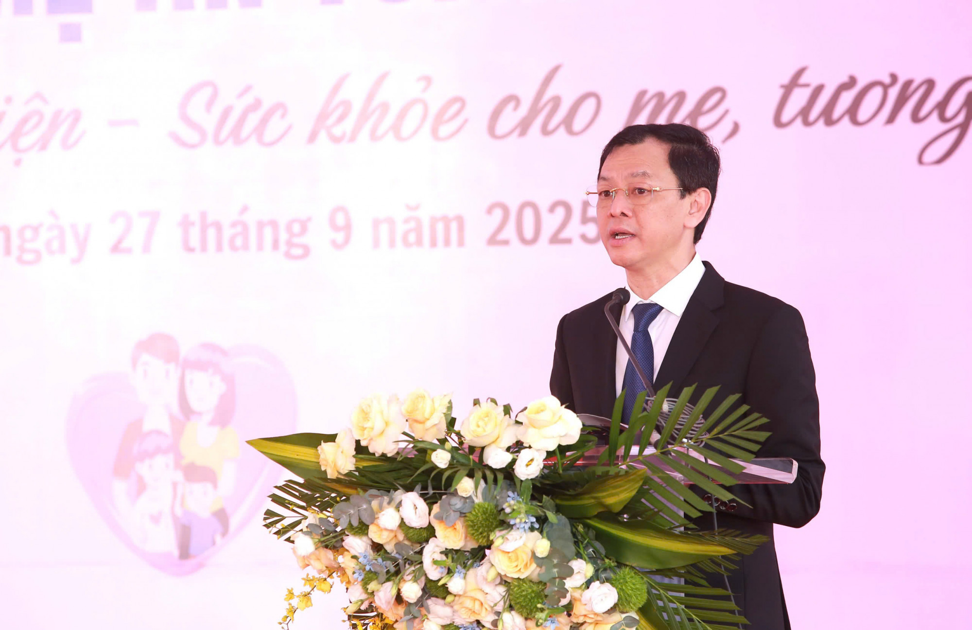 Thứ trưởng Bộ Y tế phát động