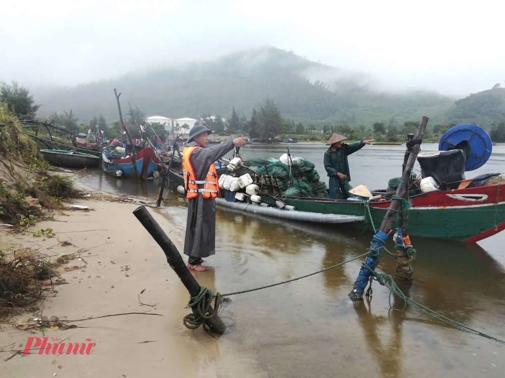 Bộ Chỉ huy Quân sự thành phố, Công an thành phố, Ban Chỉ huy Bộ đội biên phòng, lực lượng 40 xã, phường và các cơ quan, đơn vị xây dựng các phương án phòng chống thiên tai và tìm kiếm cứu nạn