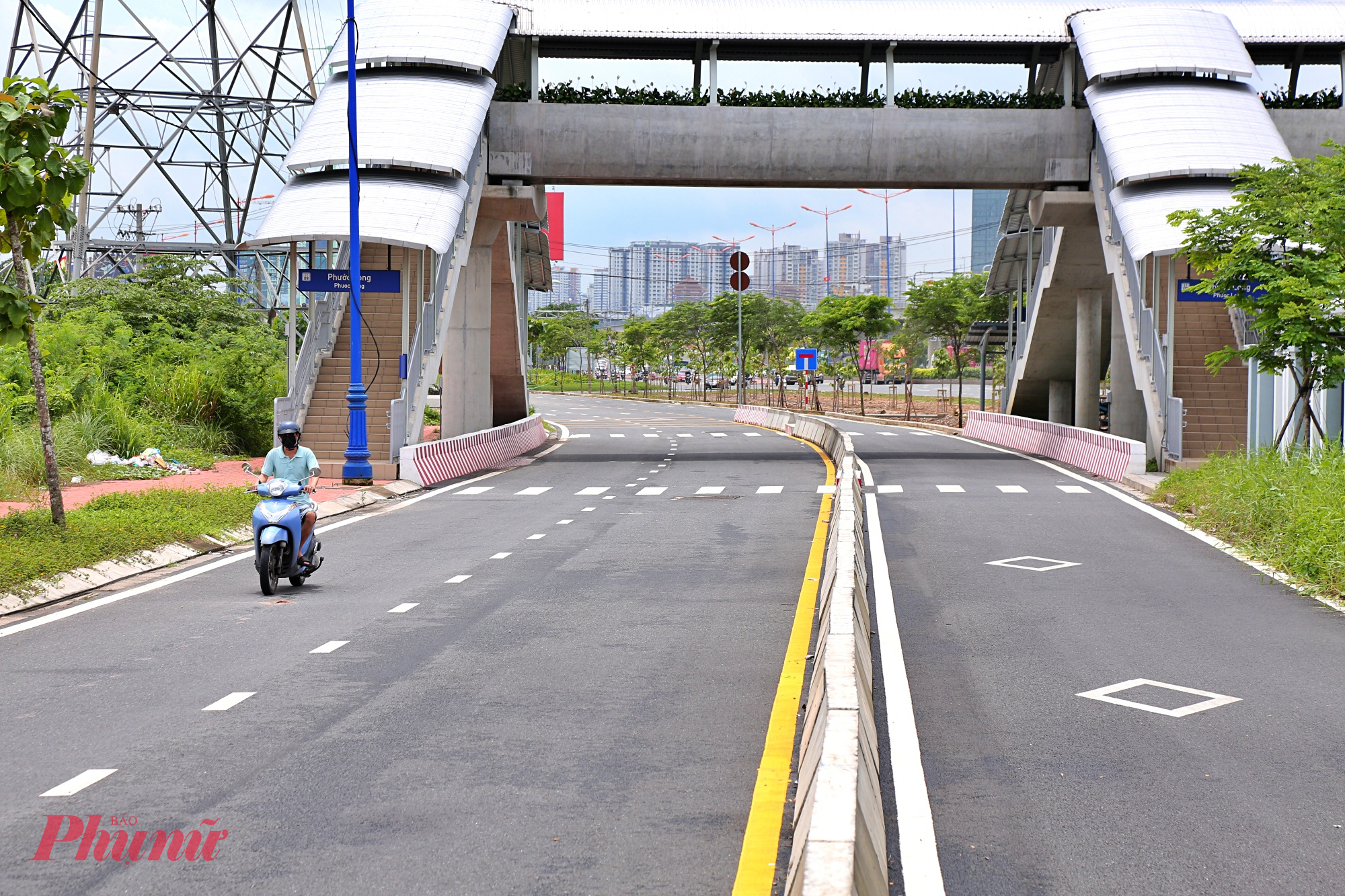. Nhiều ý kiến lo ngại công trình để lâu ngày không khai thác sẽ xuống cấp, vừa gây lãng phí ngân sách, vừa ảnh hưởng an toàn giao thông.