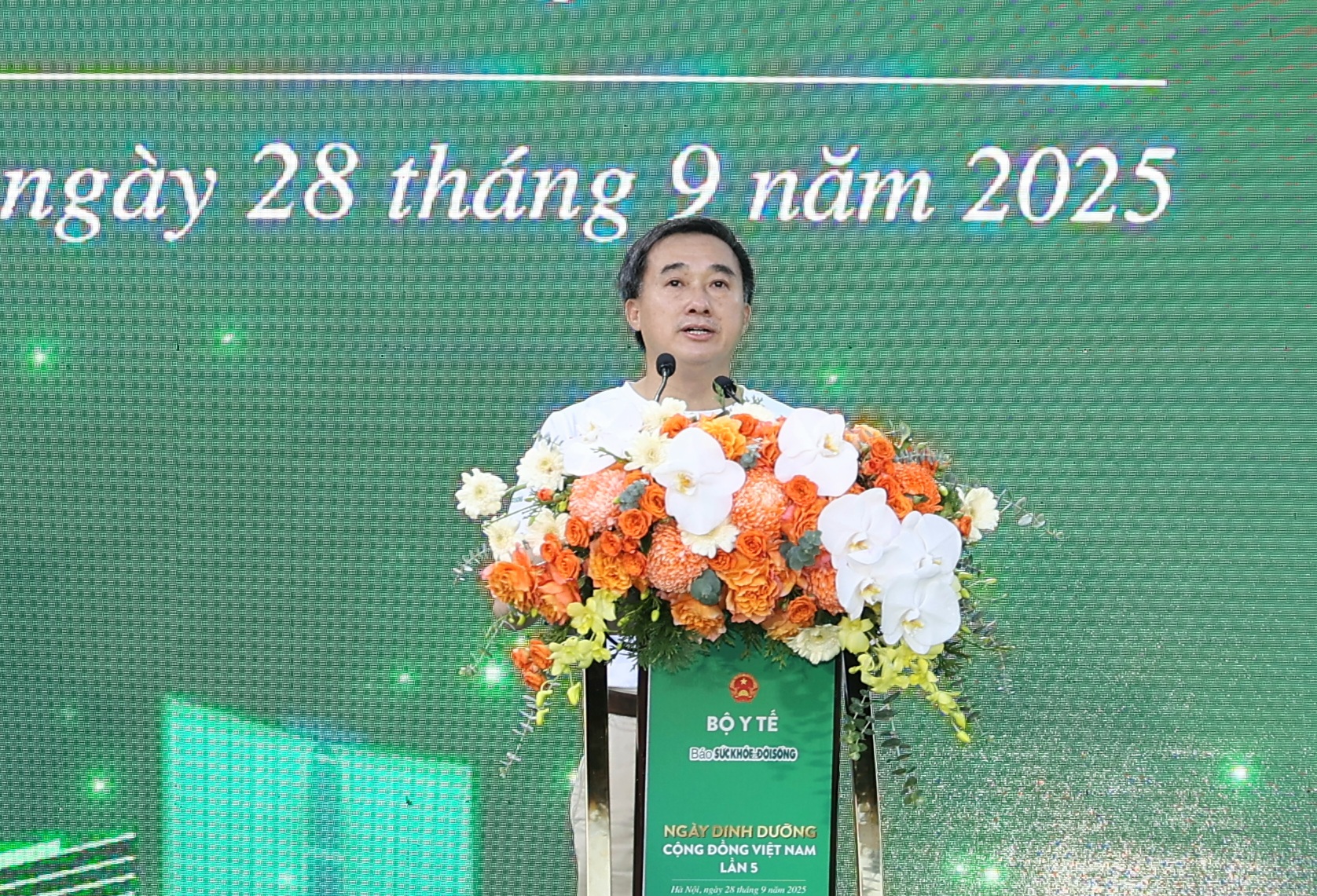Thứ trưởng Bộ Y tế Trần Văn Thuấn - ảnh: Thu Hiên