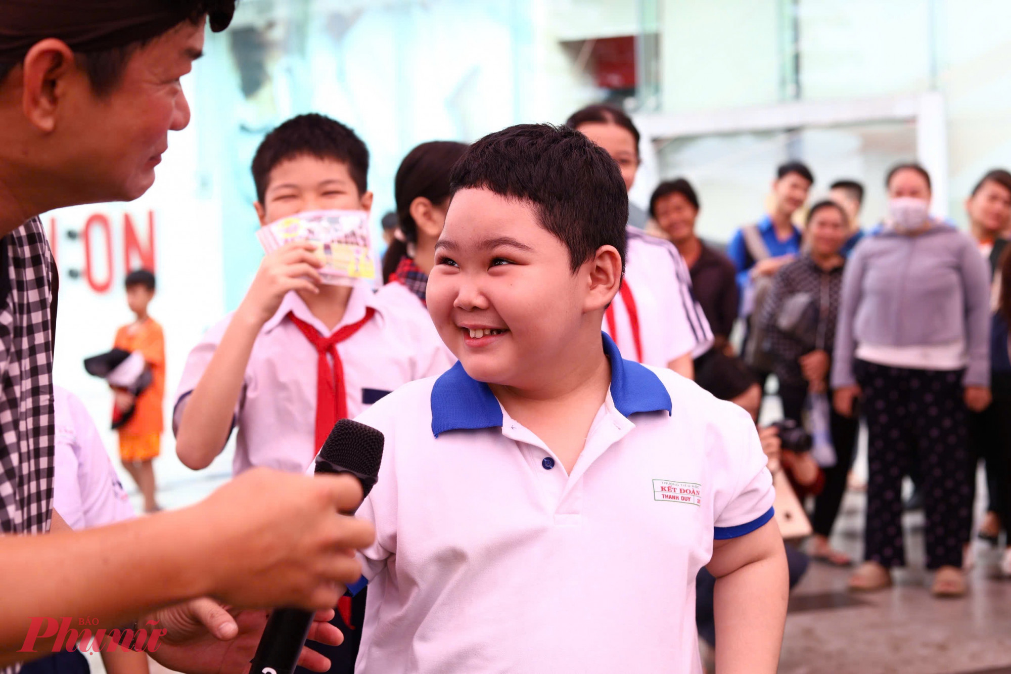 Các em nhỏ
